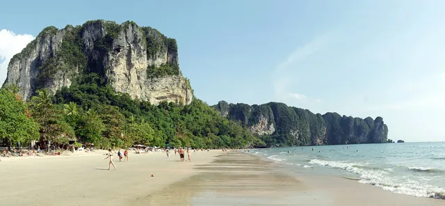 หาดอ่าวนาง