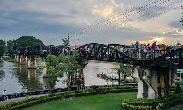 สะพานข้ามแม่น้ำแคว และรถไฟสายมรณะ