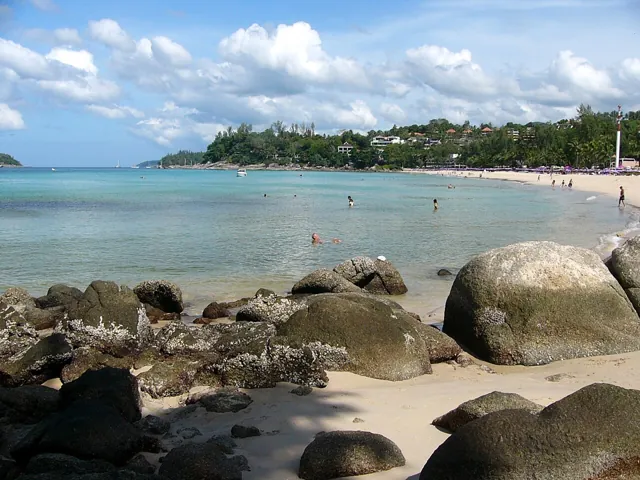 หาดกะตะน้อย
